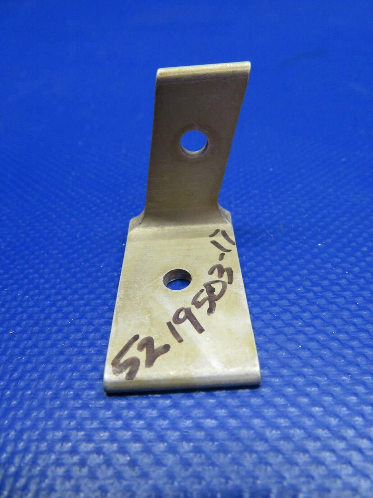 Cessna Clip 5219503-17 NOS (1220-31)