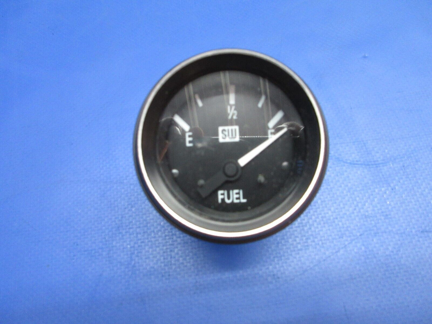 Stewart Warner Fuel Level Indicator 12V P/N 284M, 823835 NOS (0523-577)