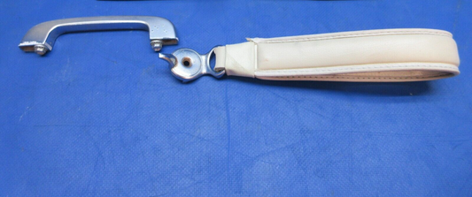 Piper Fuselage / Cabin Assist Handle, Loop & Grip 481-772,  62353-004 (0823-172)