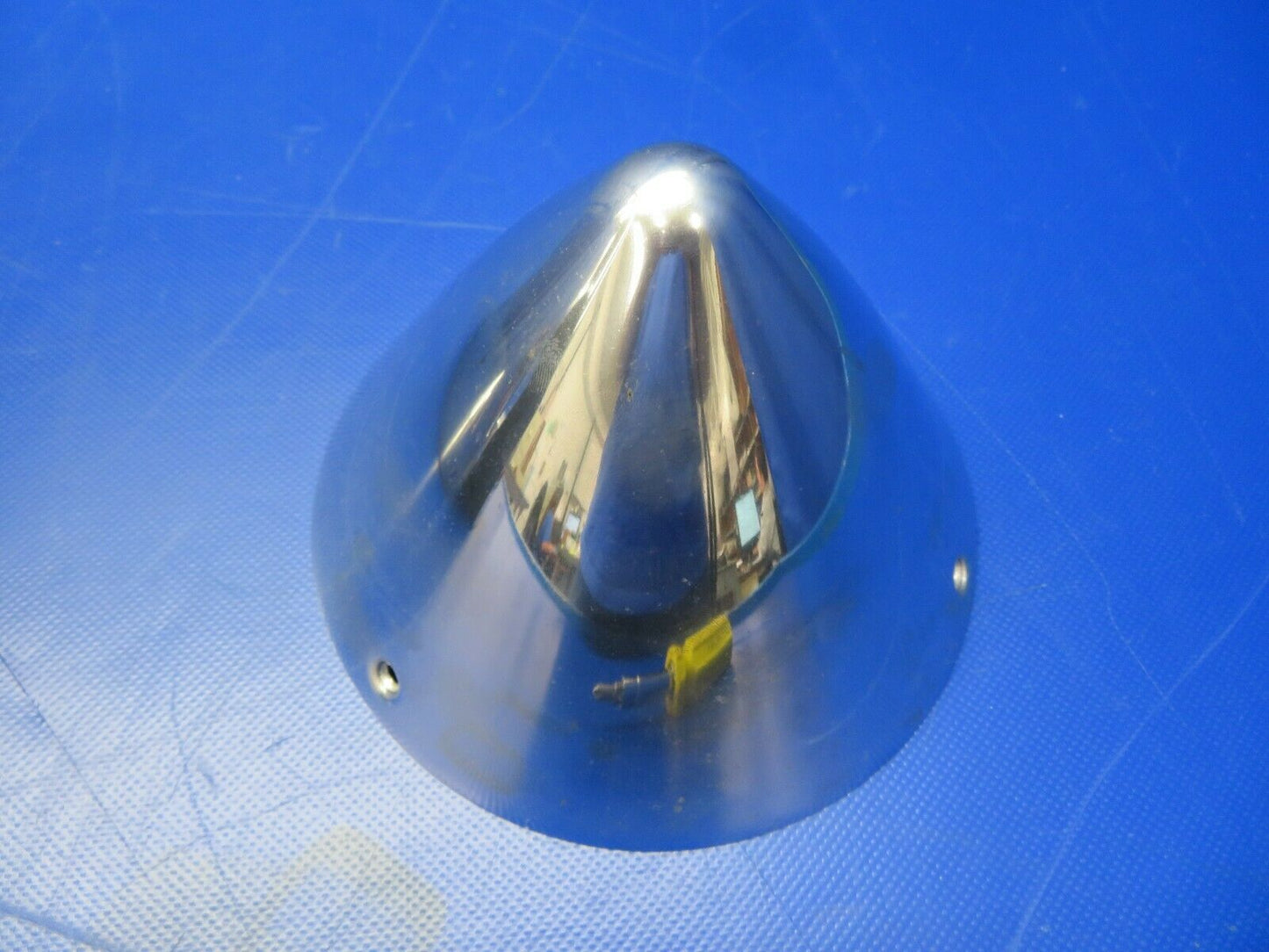 Beech Baron 95-A55 Spinner & Bulkhead Hartzell 3 Blade C-3278-2P (0420-313)