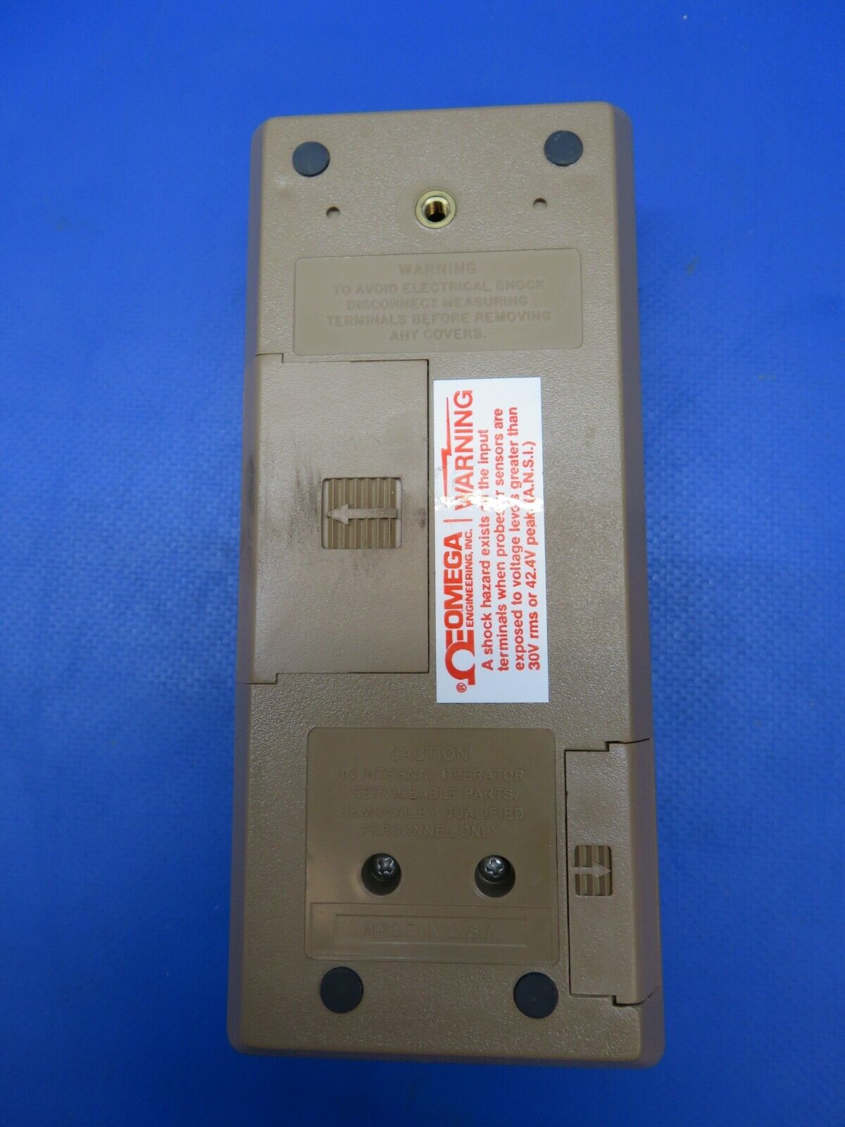 Omega Engineering Digital Thermometer Model 872A (1122-417)