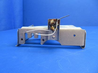 Piper PA-28R-200 Arrow Support Assy Engine Control P/N 67206-02 (1022-702)