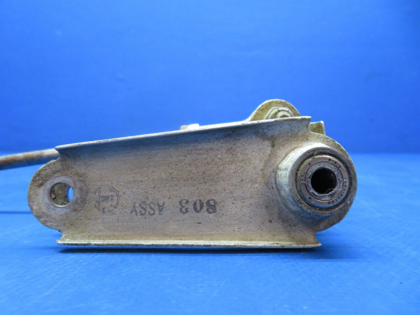 Early Cessna 310 / 310B OTBD Bellcrank LH OTBD Flap P/N 0862100-17 (1223-143)