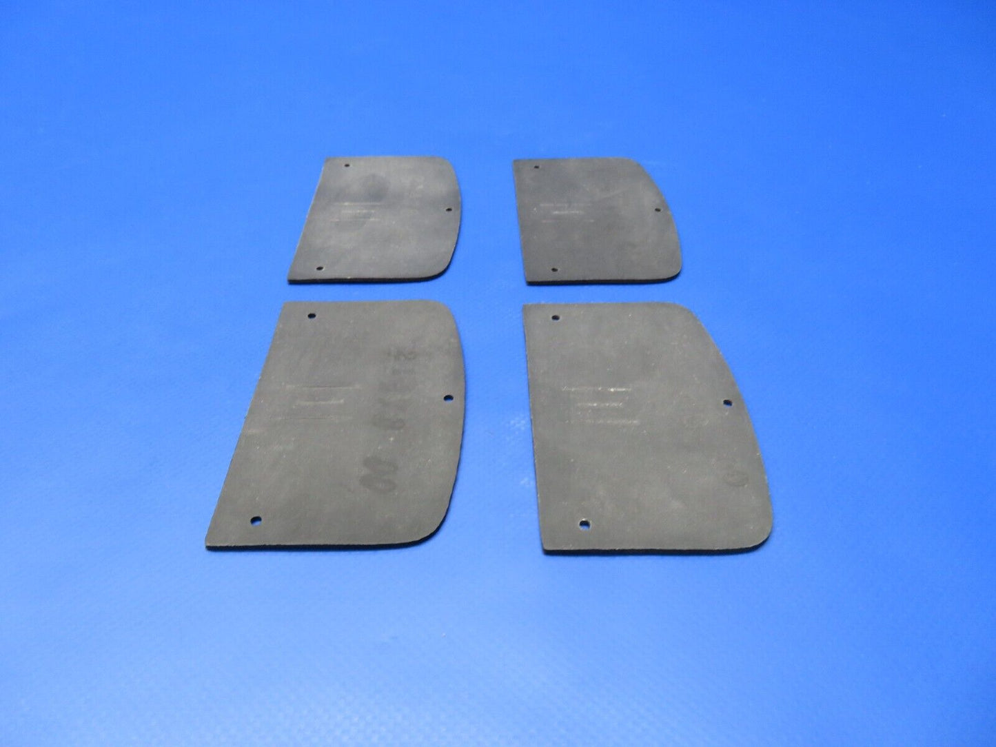 Piper Door Latch Seal P/N 21478-000 LOT OF 4 NOS (0922-360)