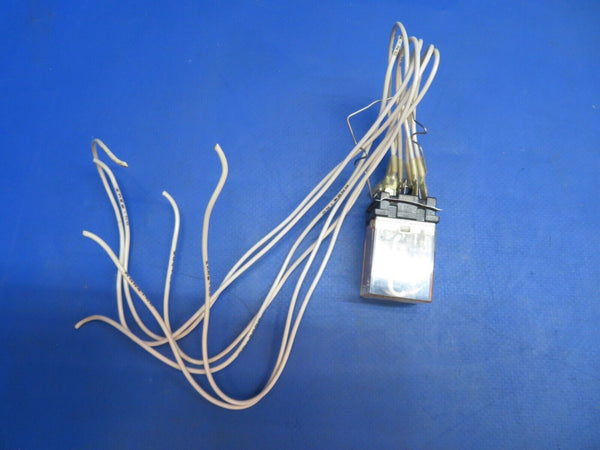 Piper Aerostar 602P Relay Assy P/N KHS-17D11, 1A487 LOT OF 7 (0123-985)