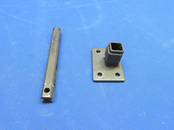 Cessna P210N / 210 Latch Pin & Guide Cabin Door P/N 2117127-1 (1020-158)