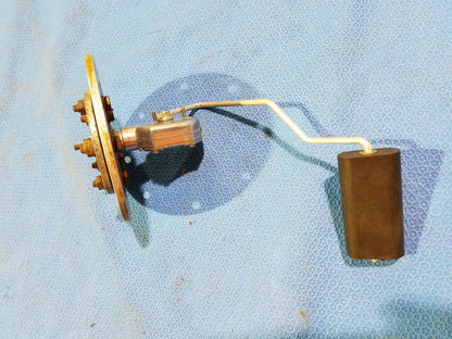 Beech Baron 58 Fuel Level Transmitter RH P/N 58-380001 (0516-214)