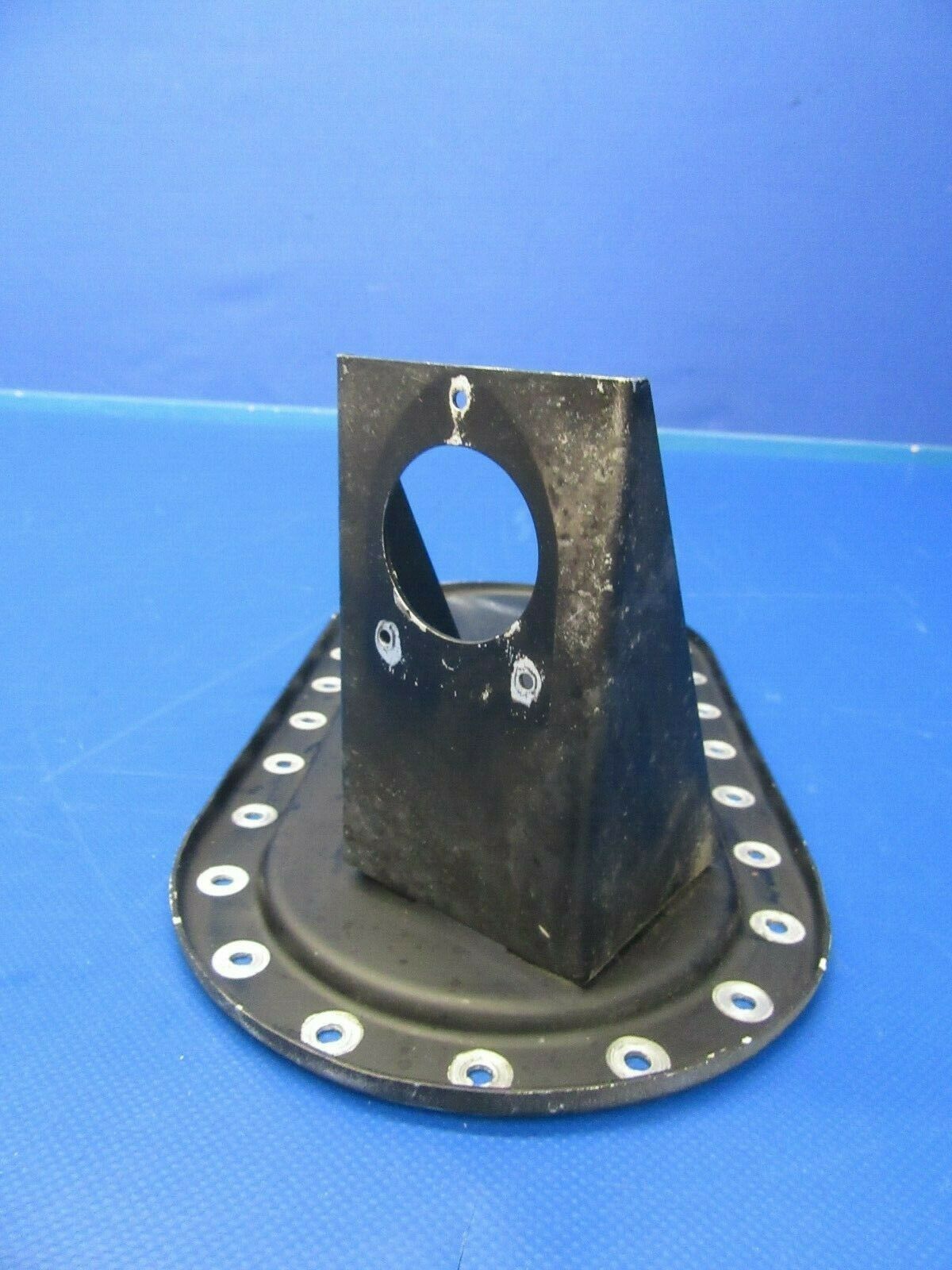 Cessna 310P Wingtip Tank Forward Panel Light Bracket 0823400-17 (0819-336)
