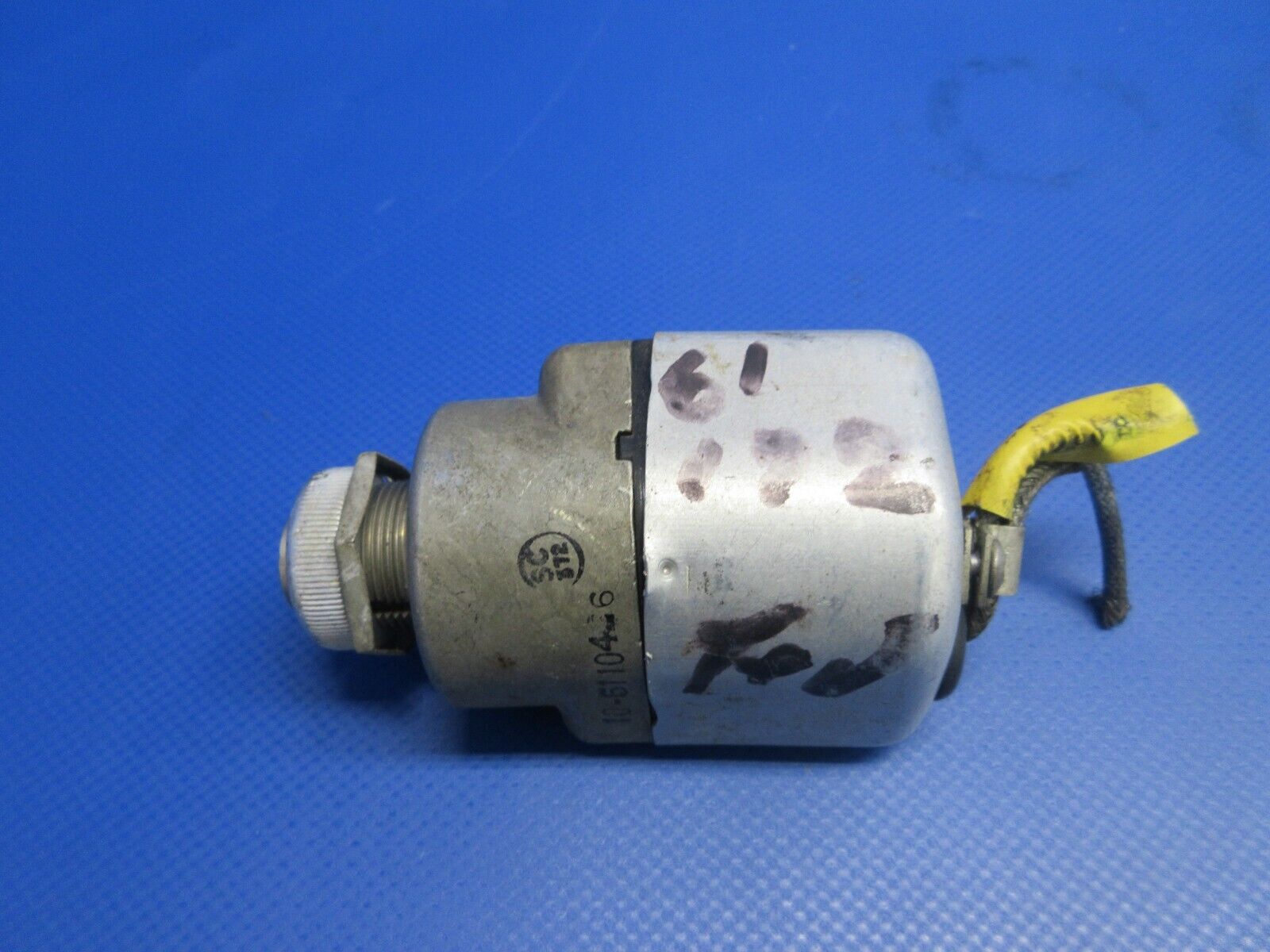 Cessna Ignition Switch P/N 10-51104-6 No Key (0224-1111)