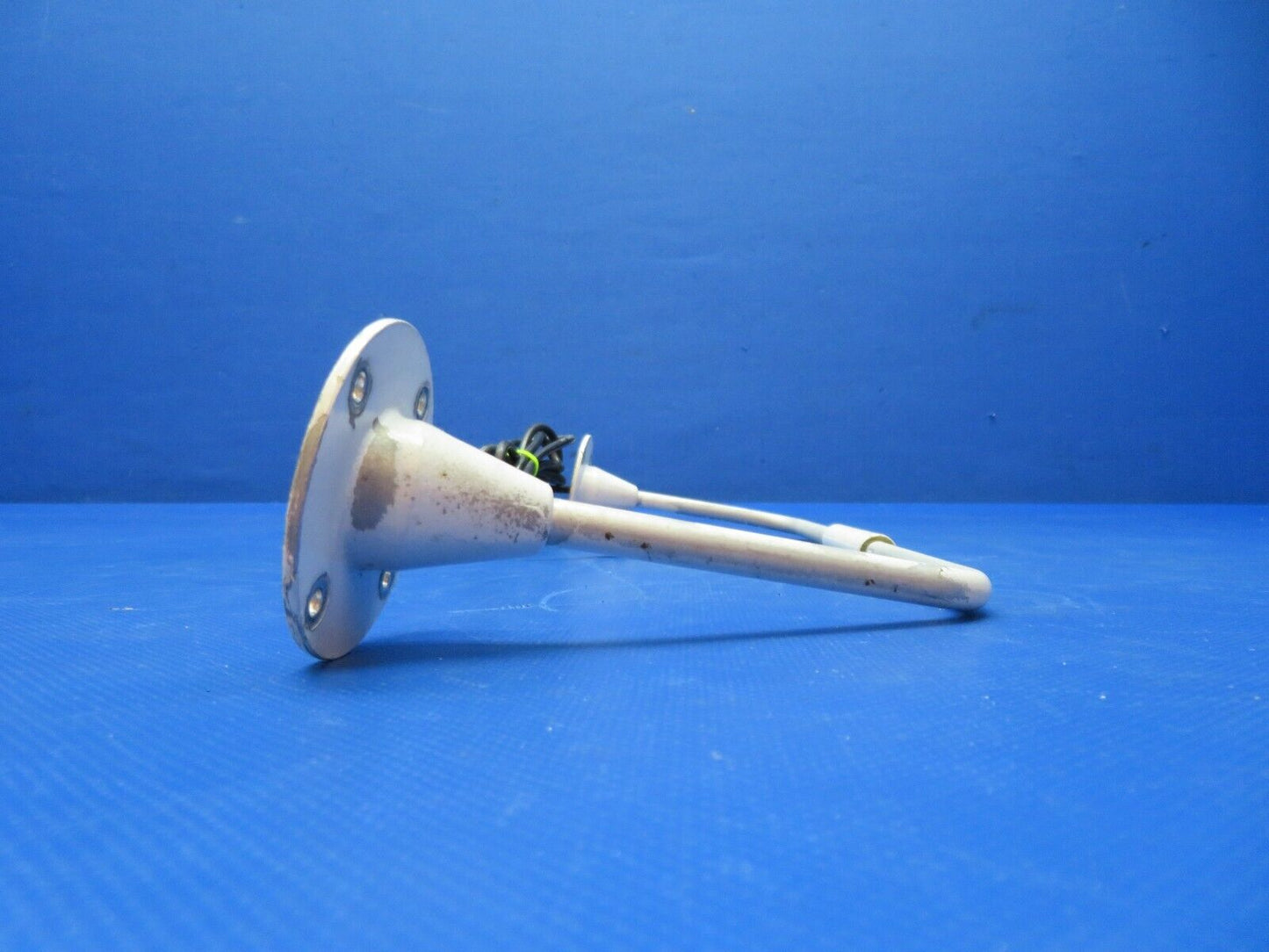 Cessna 401 / 401A Comant VOR/LOC/GS/ Antenna Set P/N CI205-1 (1223-346)