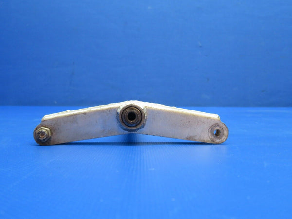 Cessna 210 Torque Tube Assy Nose Gear Door P/N 1217025-1 (0124-1041)