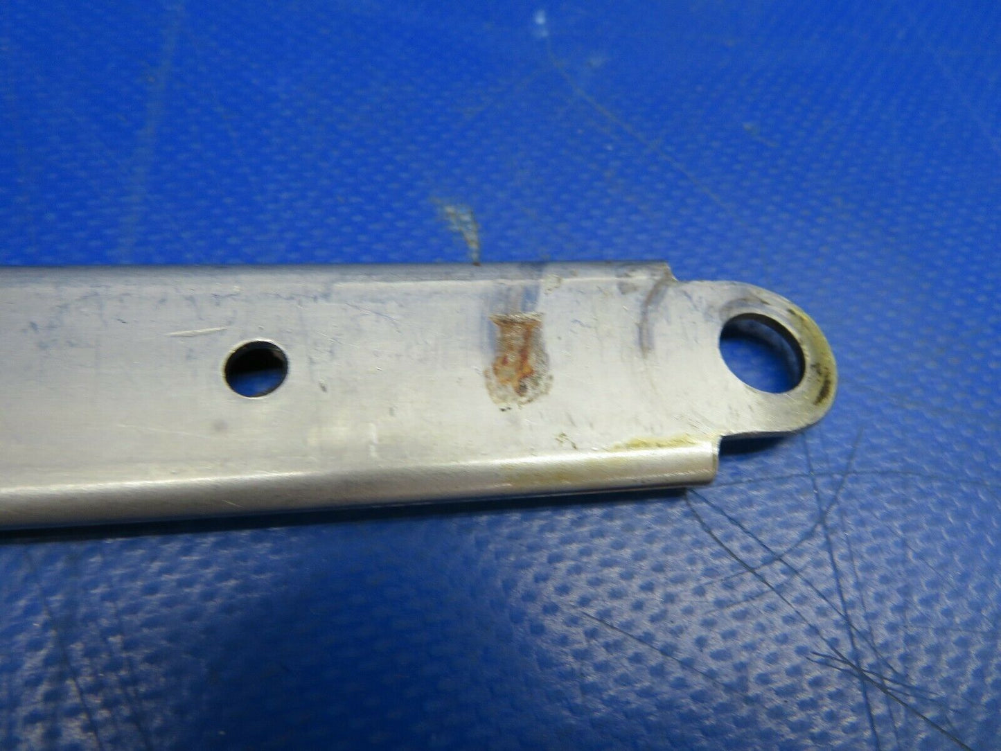 Cessna 310P Stop Large Baggage Door P/N 0811488-15 (0620-664)