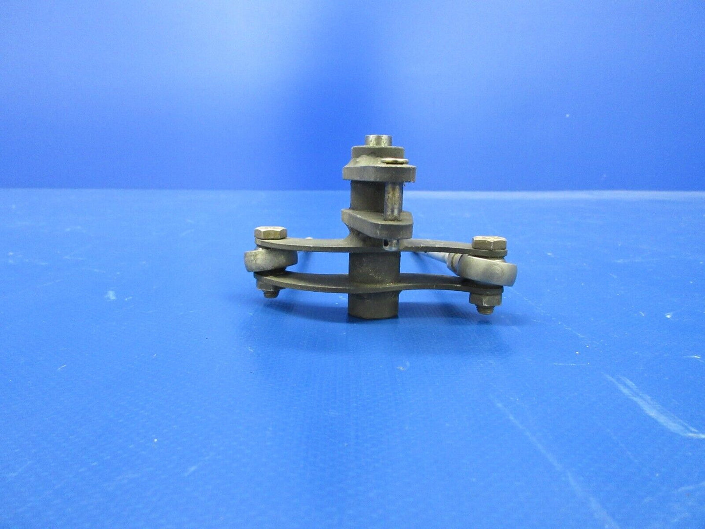 Cessna 210 Bellcrank Assy Spring Door Actuator P/N 1241070-6 (1223-706)