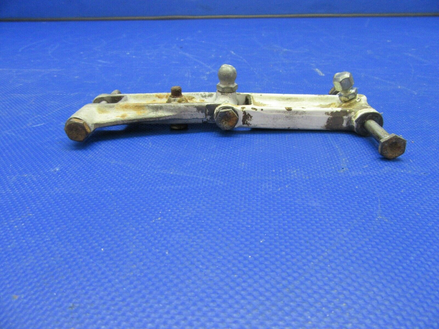 Beech F35 Nose Gear Link & Side Link Assembly P/N 35-825173, 35-825035 (1021-389