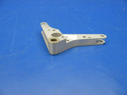 Diamond DA40-180 Aileron Bellcrank P/N DA4-2173-10-00 (0319-188)