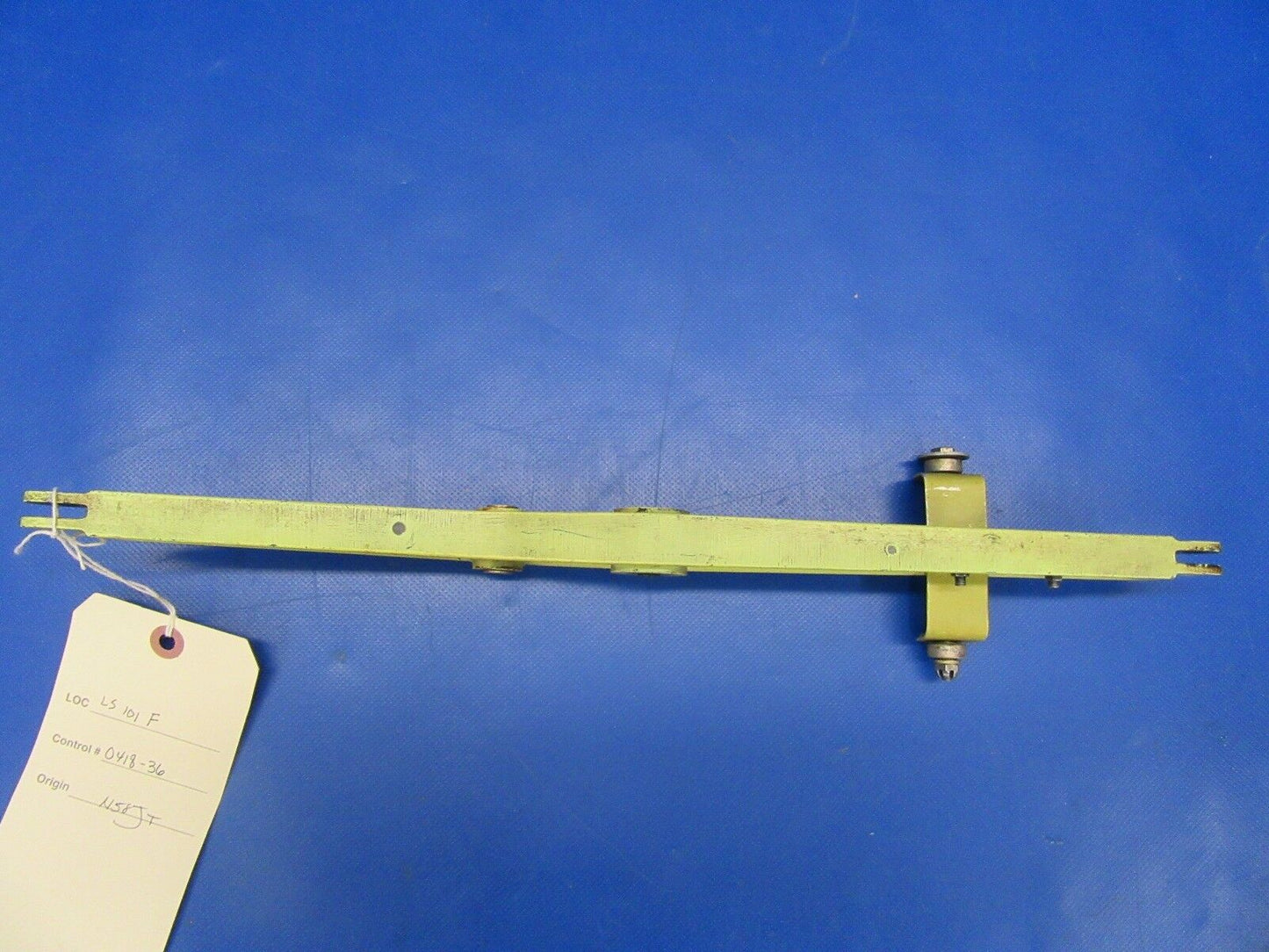Beech Baron 58P Bellcrank Elevator P/N 002-524024-31 (0418-36)