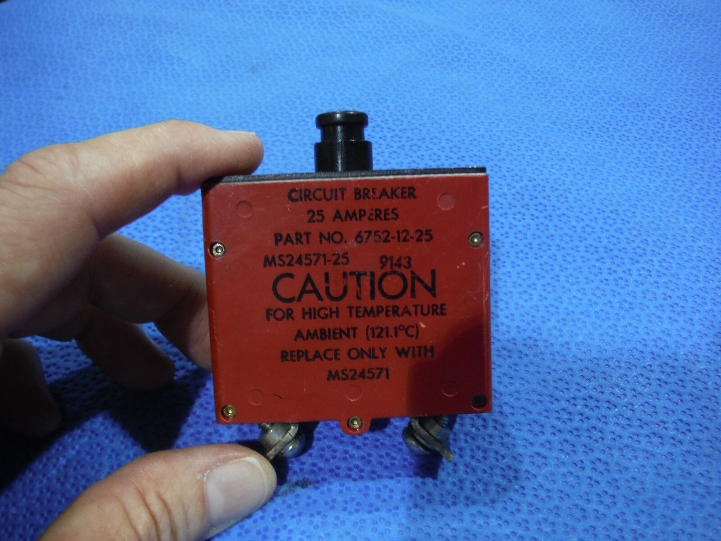 Klixon Circuit Breaker 25amp  NOS   P/N 6752-12-25  (1015-29)