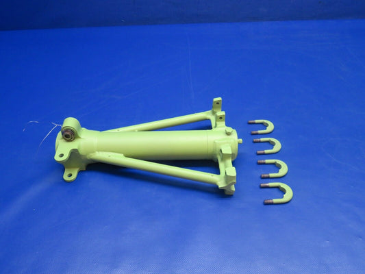 Cessna 310 RH Main Gear Truss P/N 0841200-36 Inspected w/ 8130 (0124-1175)