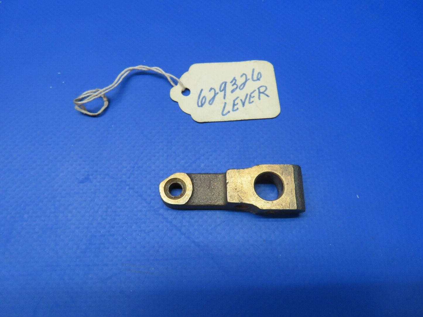 Continental Fuel Throttle Metering Shaft Lever P/N 632555-5 NOS (1022-432)