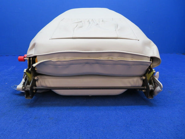 Beech Baron 58P Passenger Seat #4 RH Center FWD P/N 102-530077-9 (0822-539)