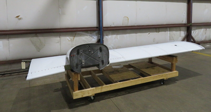 1978 Piper PA-34-200T Seneca LH Wing P/N 37093-03 (0423-104)