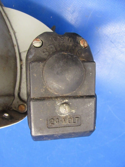 Cessna 310 Grimes Retractable Landing Light RH Wing 24V G-3801A-1A (1218-01)
