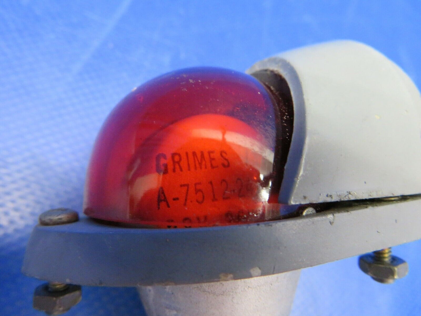 Cessna 310P Grimes Wing Light LH Red 28 V P/N 11683-21-1524 (0720-510)