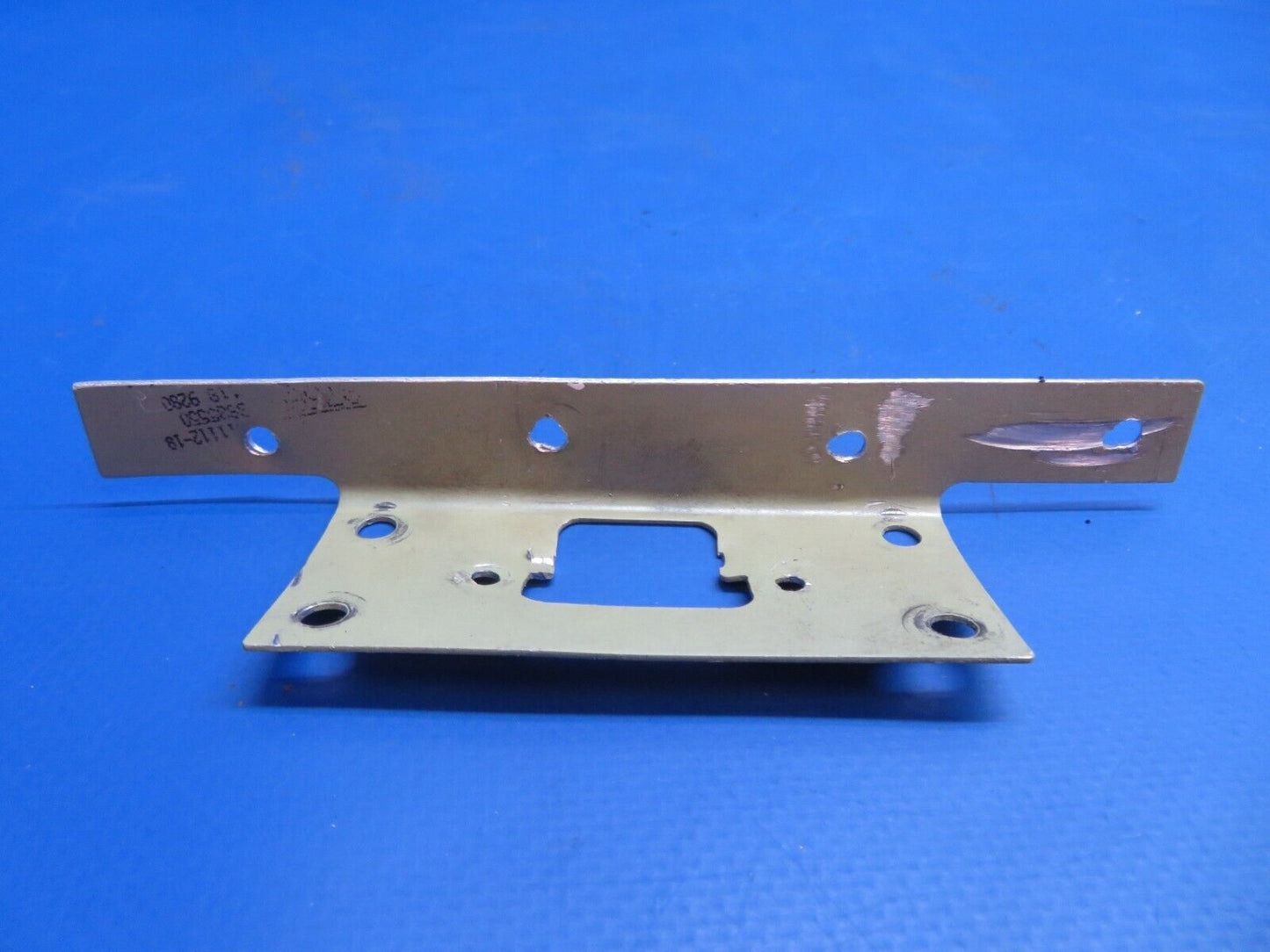 Cessna 172 / 172E Plate Assy Cabin Door Latch P/N 0511112-14 (0223-601)
