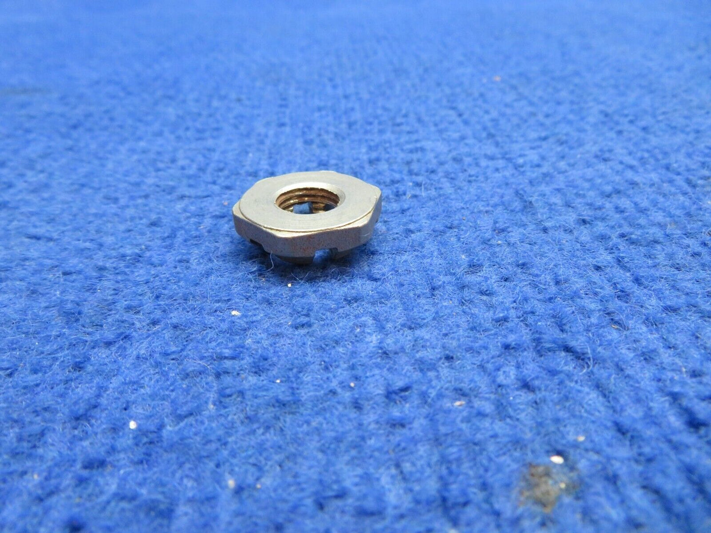 Continental Nut P/N 10-51652Y NOS (0622-64)