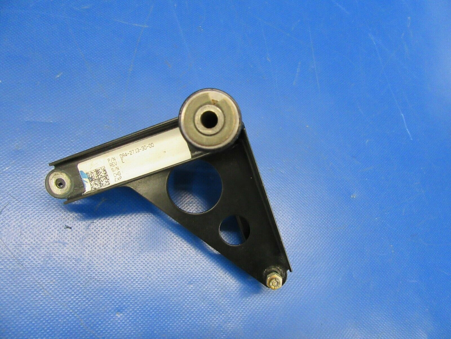 Diamond DA40-180 Bellcrank Aileron P/N DA4-2713-30-00 (0219-432)