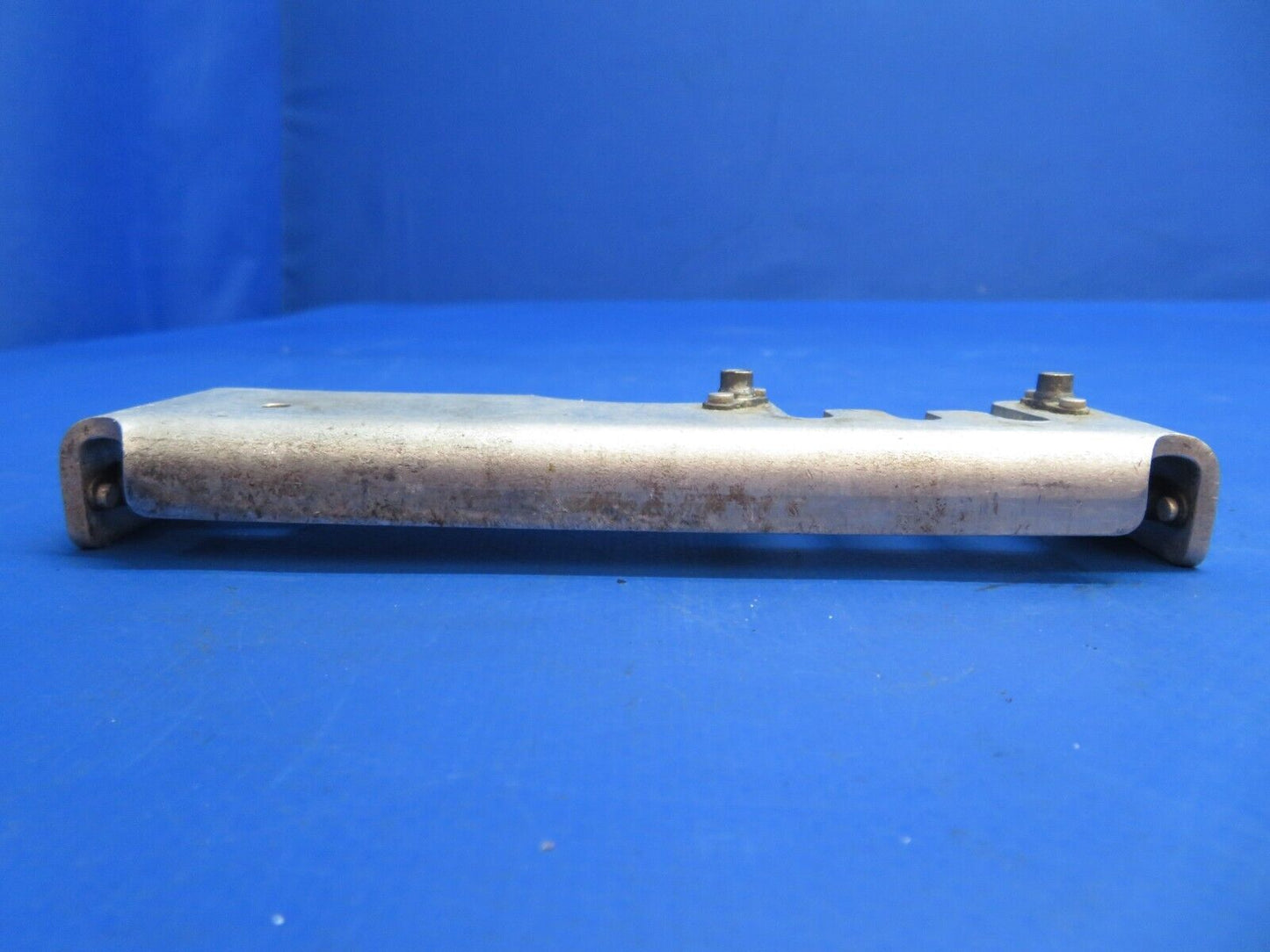 Piper PA-28-180 Cherokee Bracket Assy Engine Controls P/N 67224-00 (0323-752)