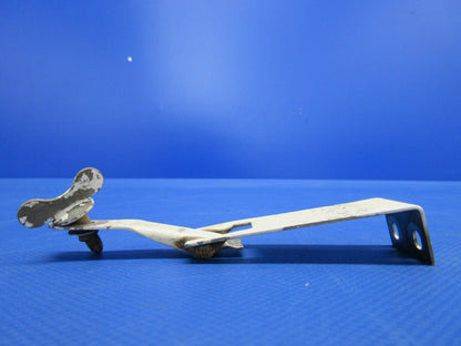 Piper PA-38-112Tomahawk Cowl Latch Assembly P/N 77712-02 (0324-1055)