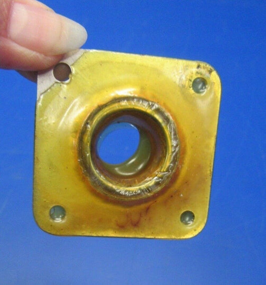 Cessna 310 Bearing / Housing Torque Tube P/N 0813300-35 NOS (0918-49)
