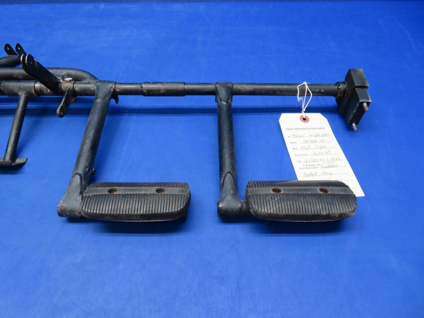 Piper PA-28R-180 Rudder Pedal Assy P/N 67180-03 LH Toe Brake (1123-423)