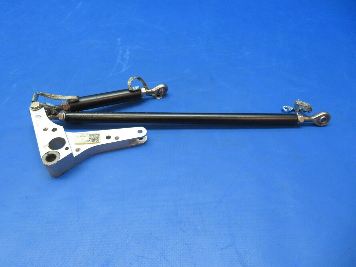 Diamond DA-42 Aileron Bellcrank w/ Rods P/N DA4-2713-10-50 (0623-468)