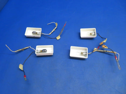 Aerostar 602P Overhead Cabin Light w/ Switch P/N 700009-15 LOT OF 4 (0123-940)