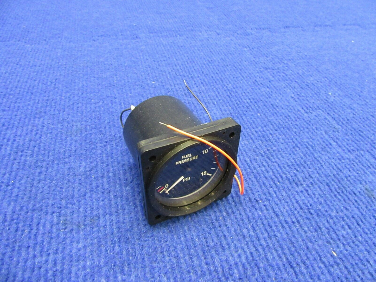 Fuel Pressure Indicator P/N 10-01082 NOS(1221-315)