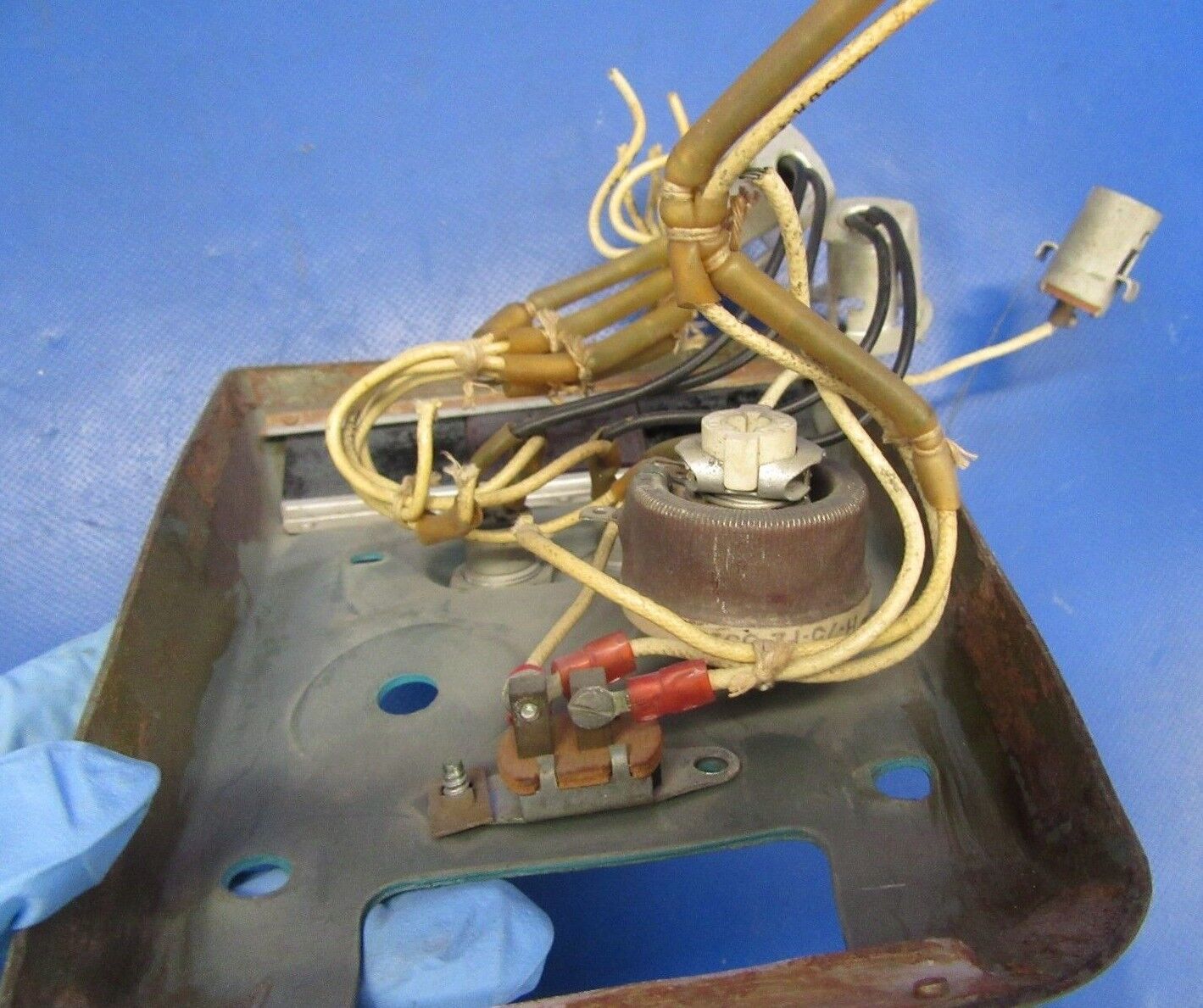 Cessna 310 Overhead Panel (0918-168)