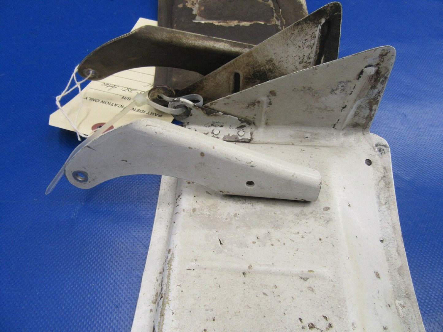 Piper PA 23-250 Aztec Cowl Flaps LH Engine ONE PAIR (1017-103)