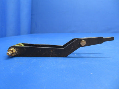 Piper PA-34-200T Lever Assy Fuel Selector Valve LH & RH P/N 96085-00 (0323-538)