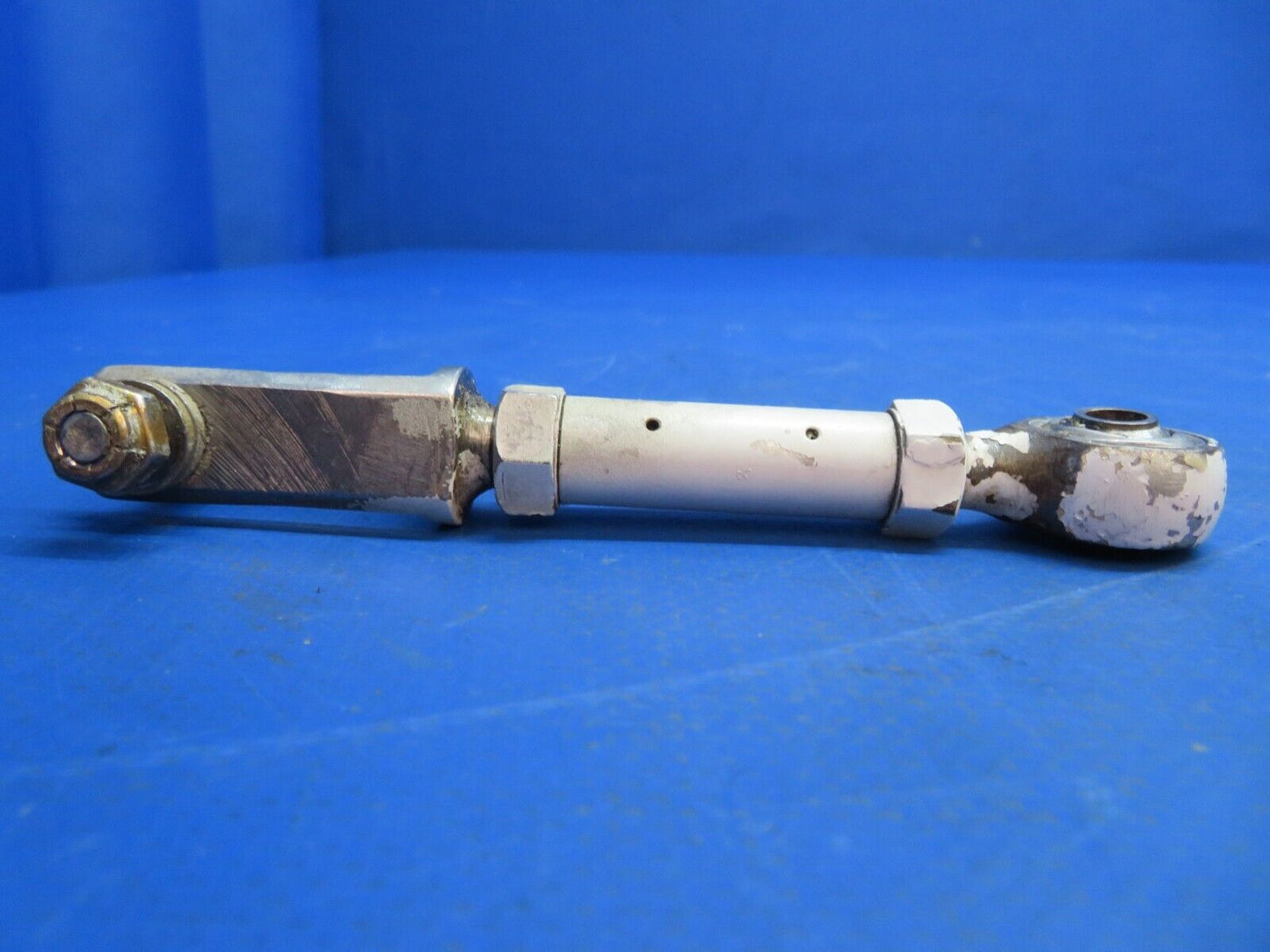 Piper Aerostar 602P Pushrod Assy Aileron Bellcrank P/N 600032-501 (0123-799)