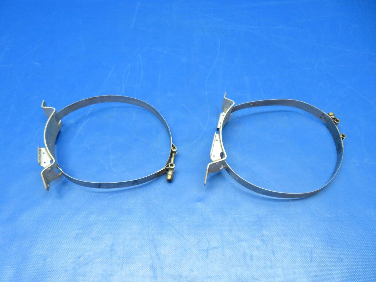 Cessna 401 Clamp Assy Support Oxygen Bottle 8.5" 5017450-2 LOT OF 2 (0124-232)