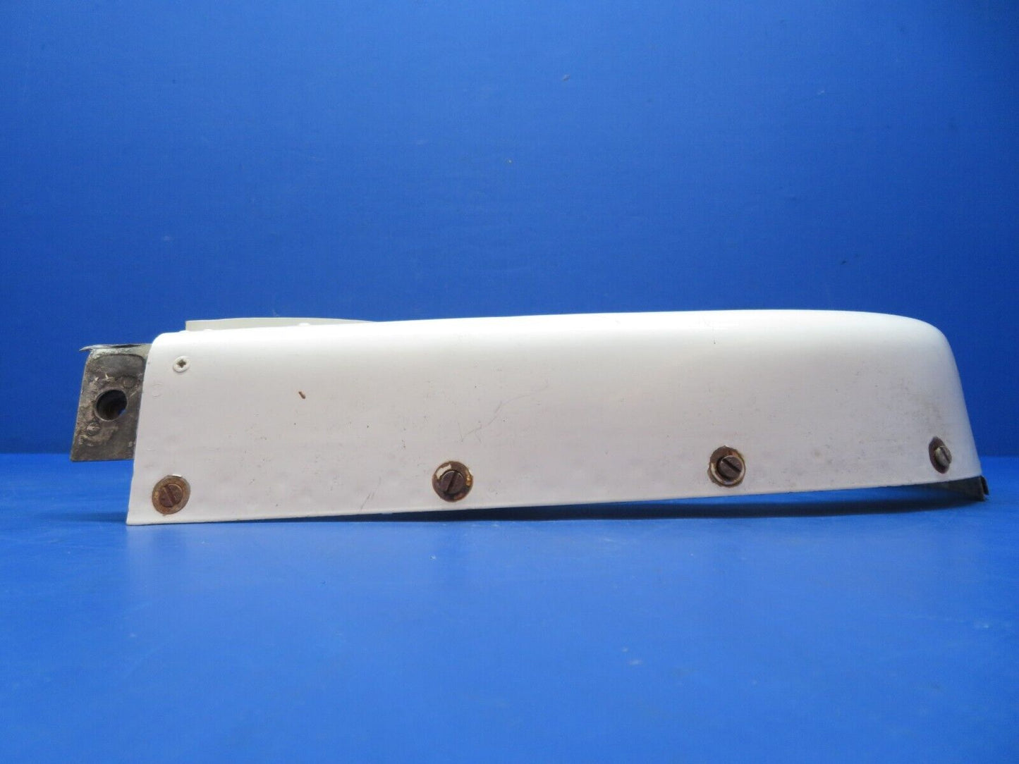 Cessna 310 / 310F RH Nose Cap Assy Cowl P/N 0851005-24 (1123-311)