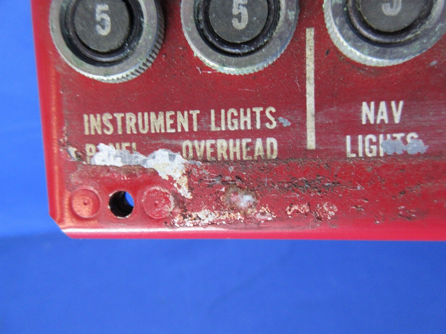 Piper PA-28R-180 Circuit Breaker Panel Assy P/N 67424-07 (1023-788)