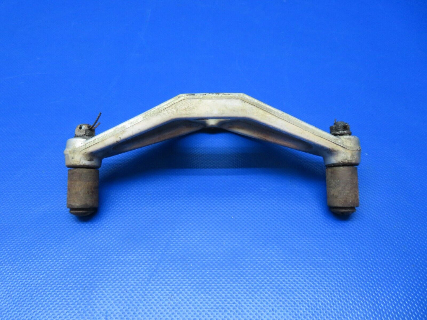 Piper PA-24-180 Nose Wheel Steering Arm Assy P/N 21714-00 (1223-286)