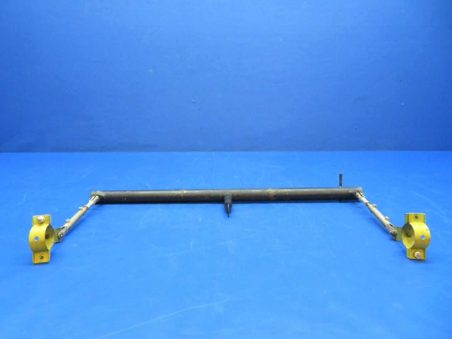 Grumman Yankee Trainer AA-1B Flap Torque Tube Assy w/ Link 604057-501 (0224-107)