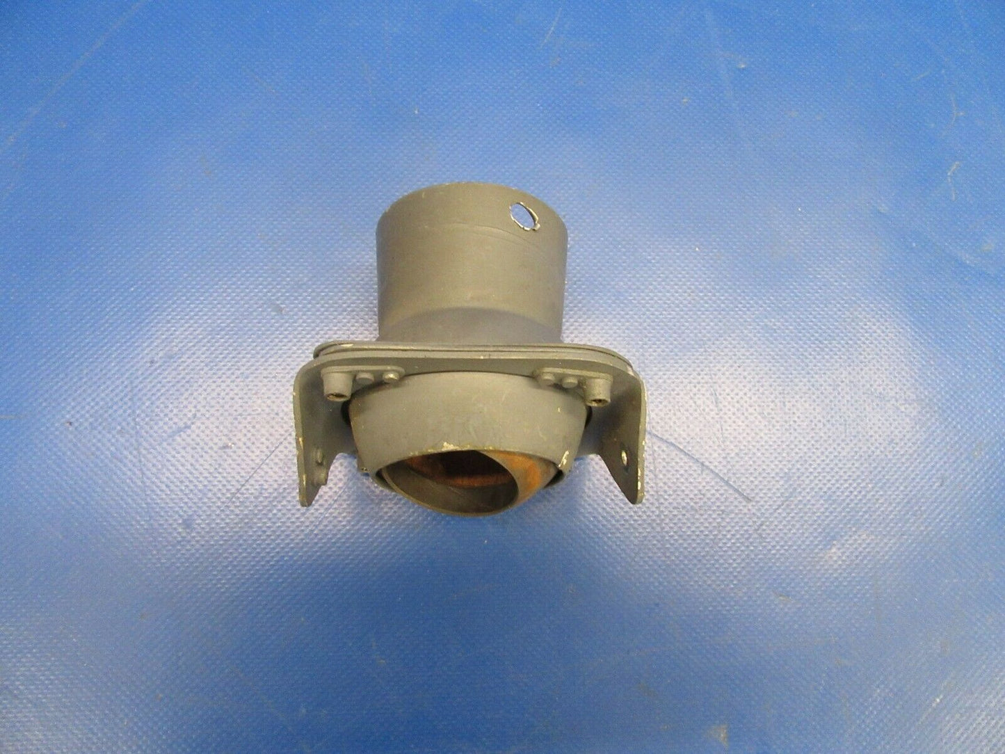 Cessna 310R Control Column Socket Assembly LH P/N 0813581-59 (0219-336)