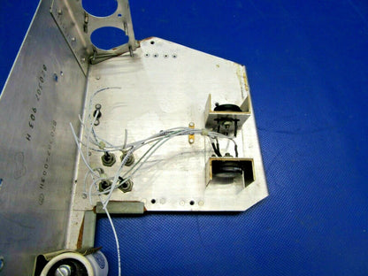 Mooney M20K Bracket w/ Sangamo Capacitor & RCA Transistor 820307-903 (0721-556)