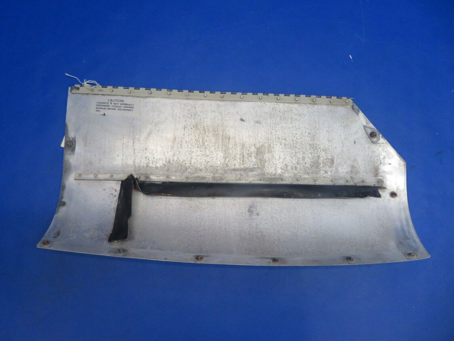 Beech 95-B55 Baron RH FWD Engine Cowl Door Assy P/N 96-910011-188 (0123-577)