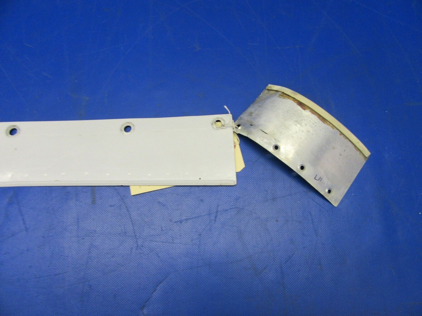 Cessna T210N LH Lower Center & Rear Fillet P/N 1221105-15, 1221119-1 (0921-664)
